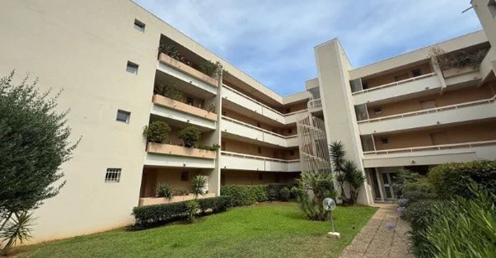 Location Appartement Deux pièces de 35m² avec terrasse de 10m² Antibes