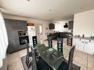  Maison  vendre 5 pices 141 m