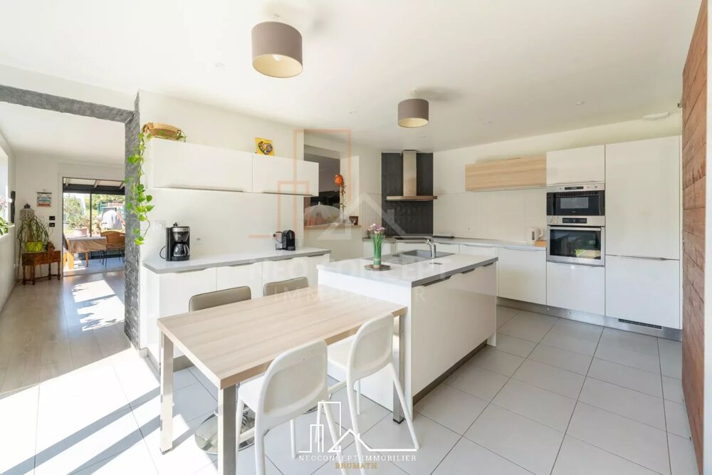 Vente Maison Coup de cœur à Uberach : Une oasis contemporaine de 190 m², évol Val-de-moder