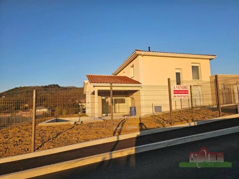   SAINT UZE, Villa T7 de 145 m avec terrain de 600 m livre en j Maison - 6 pice(s) - 145 m