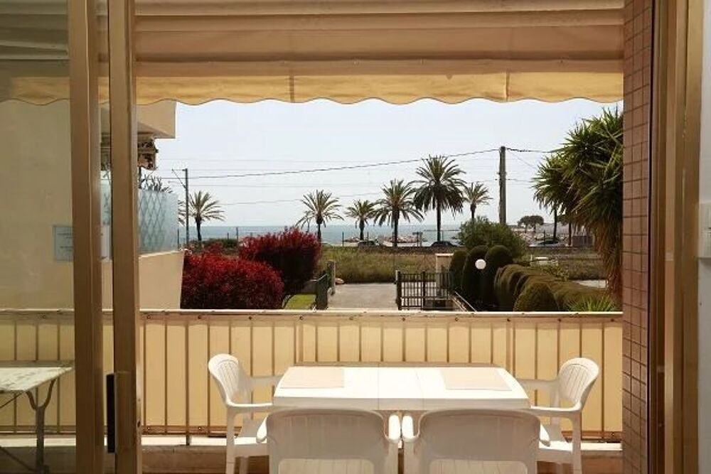 Studio de 40m² avec terrasse de 15m² et parking