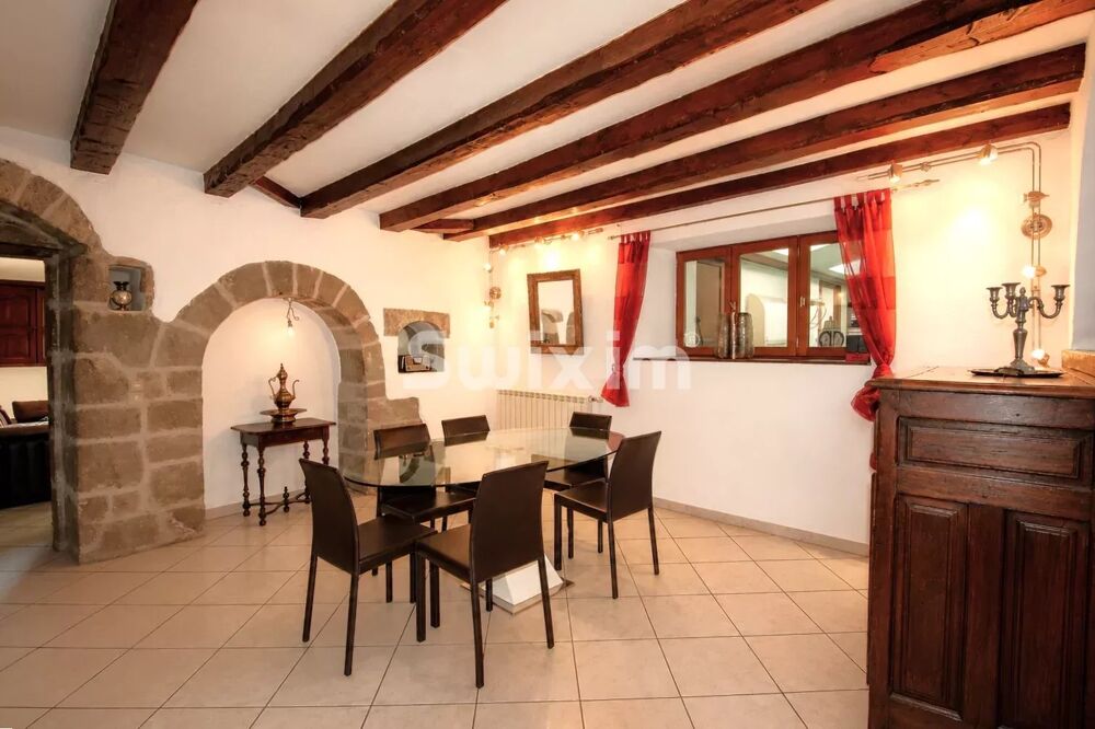 Vente Maison Maison de maître du XVIIIe avec piscine intérieure Hauteville-sur-fier