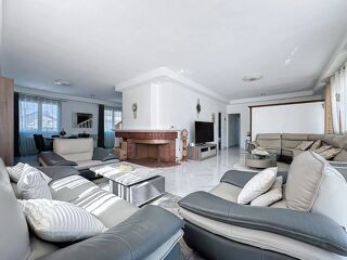  Maison à vendre 10 pièces 220 m²