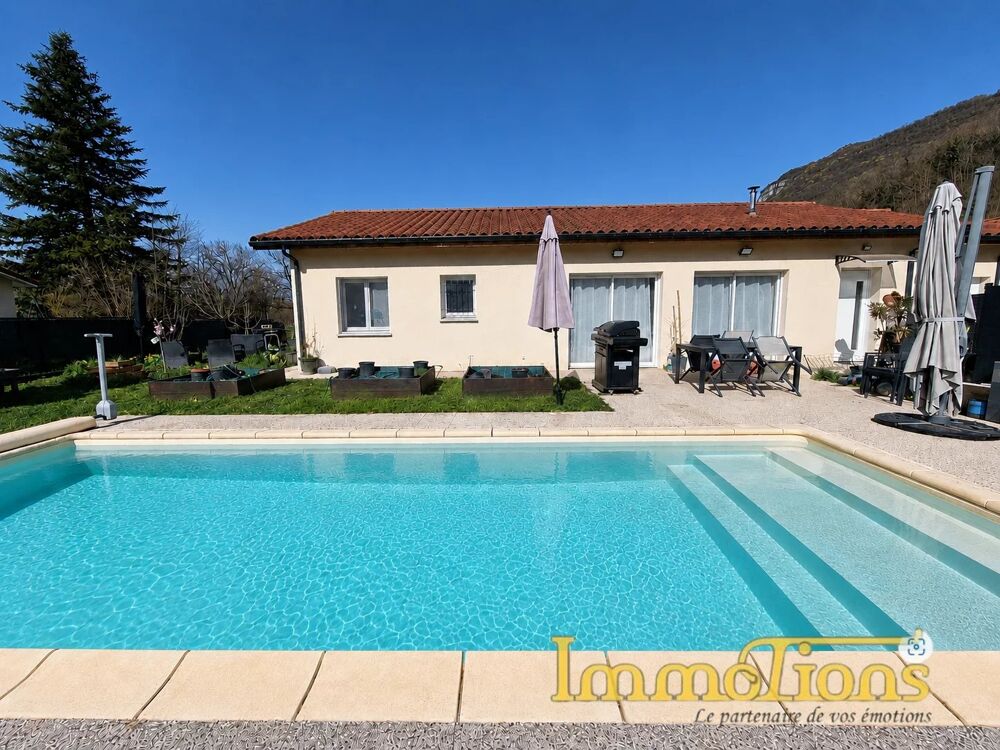 Villa plain pied T5 de 2021 avec piscine
