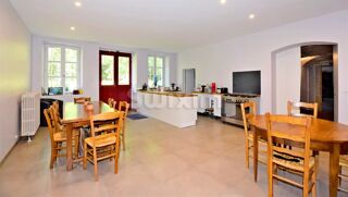  Maison � vendre 15 + pi�ces 830 m�