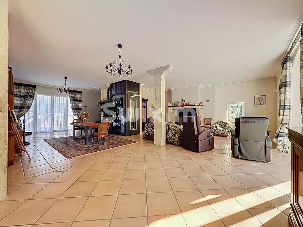 � vendre  Maison Saint-Jean-de-Gonville (01630)