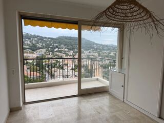  Appartement à louer 3 pièces 57 m²