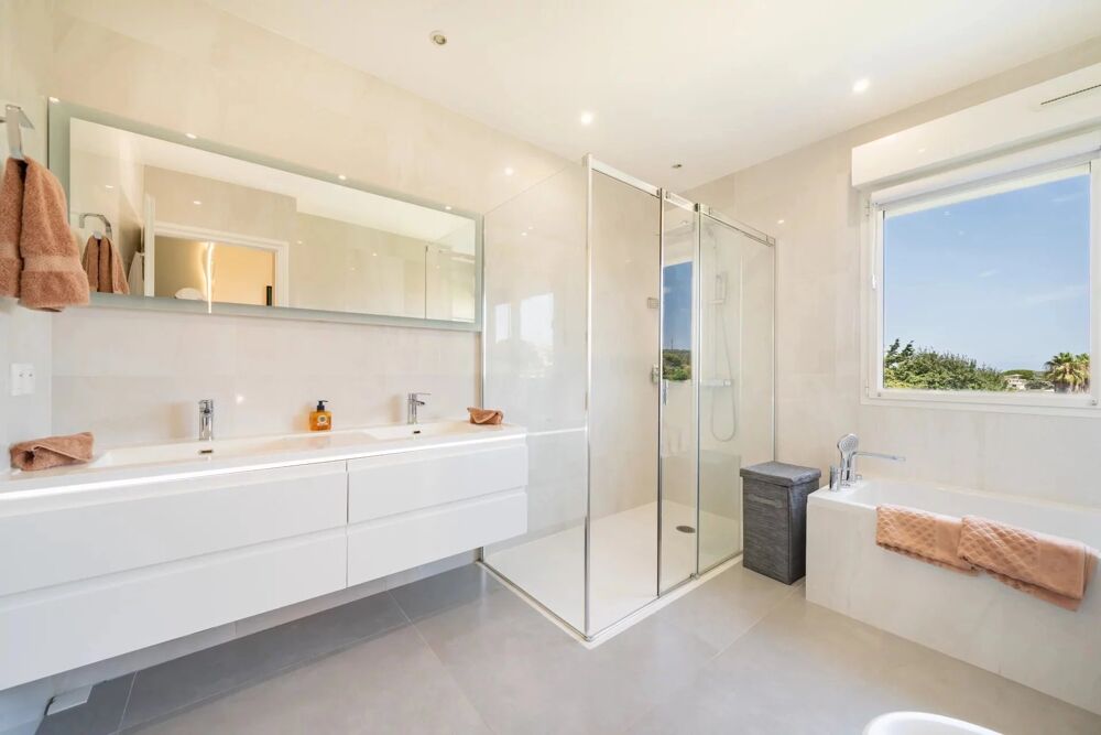 à vendre  Appartement Antibes (06600)
