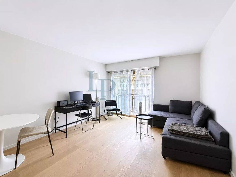 Location Appartement Studio de 26.74 m2 - Paris 8ème - rue d'Artois Paris 8