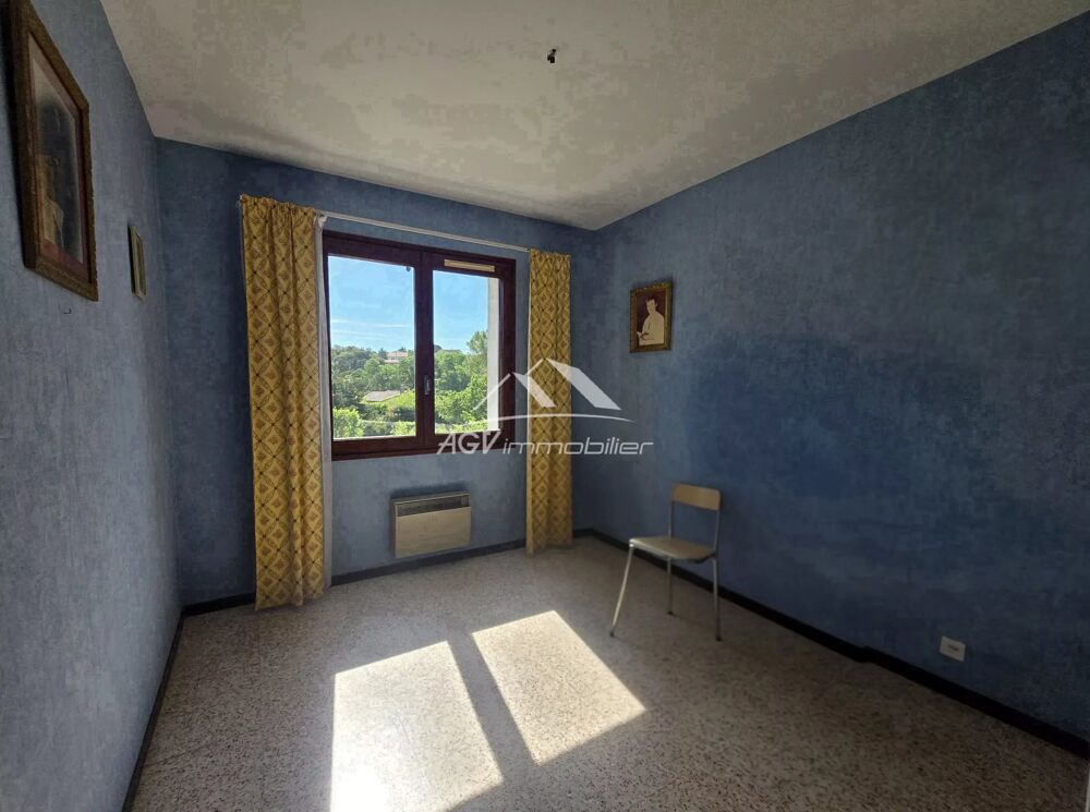 Vente Maison Au calme sur 1252 m² de terrain clos,165.m² habitable,2 logement Saint-julien-les-rosiers
