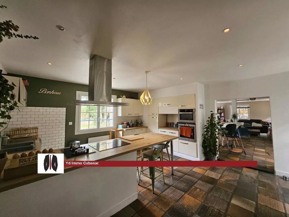 Maison en pierre 4 chambres 1 bureau  200 m²  Terrain 1 300 m²