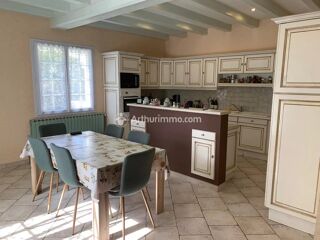  Maison  vendre 8 pices 266 m