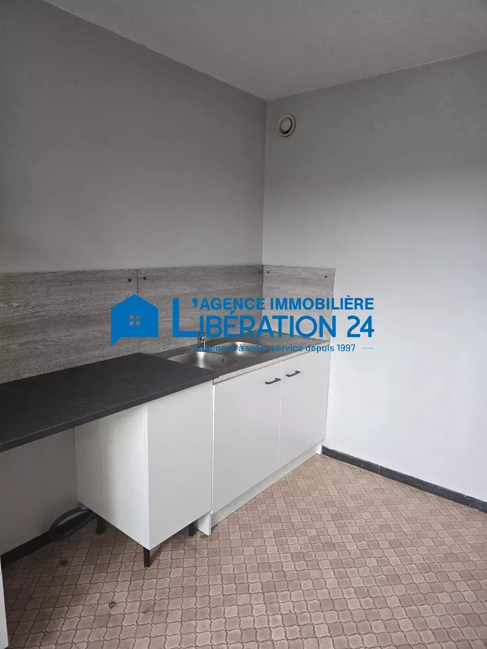 Location Appartement F1 dans une copro agréable Firminy