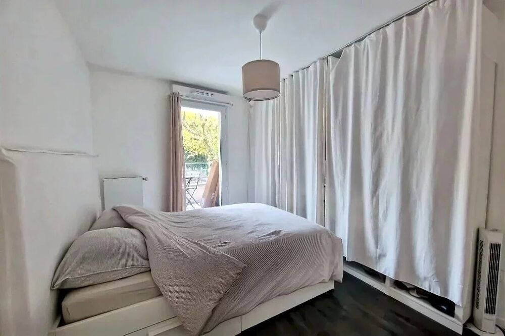 CHARMANT T2 MODERNE À NOISY-LE-SEC  40,83 M²