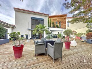  Appartement � vendre 6 pi�ces 320 m�