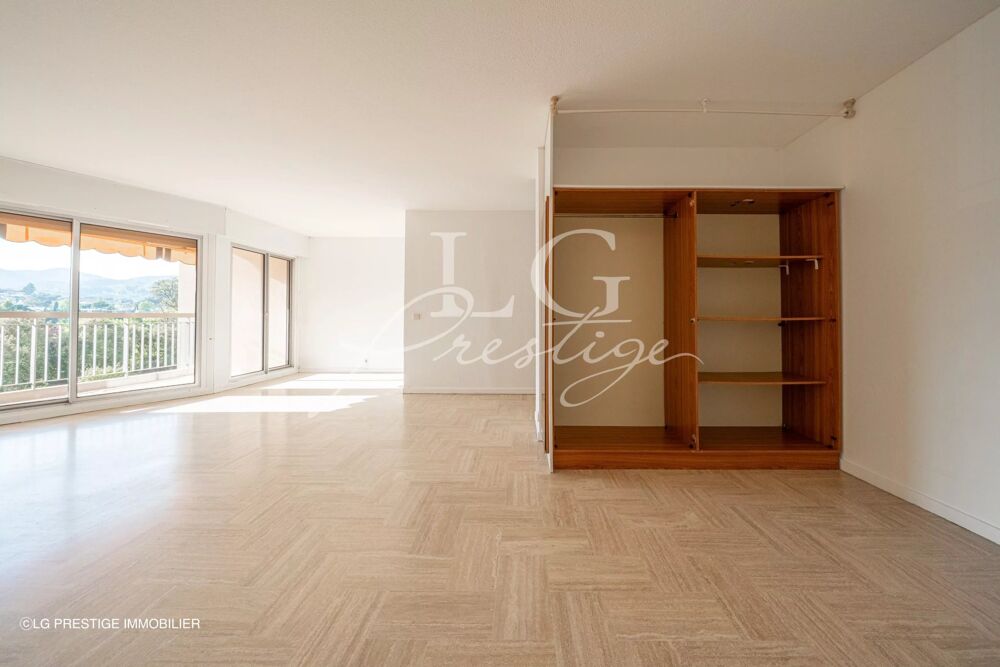 Vente Appartement Grand Studio à 900 mètres des plages Mandelieu-la-napoule