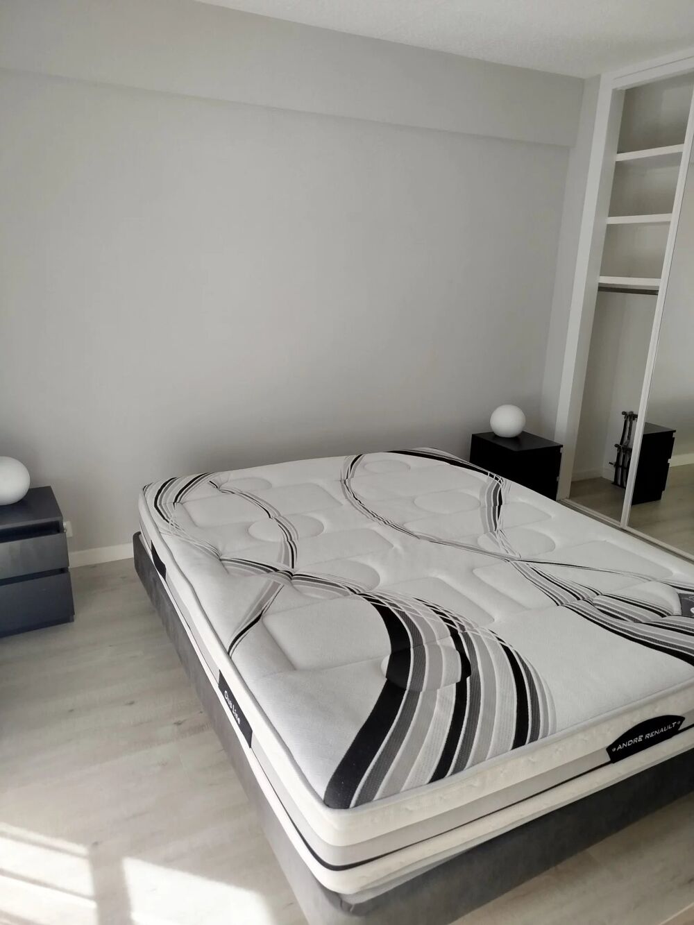 Location Appartement Charmant trois pièces de 65m² avec balcon Cagnes-sur-mer