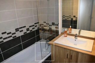  Appartement à louer 2 pièces 32 m²