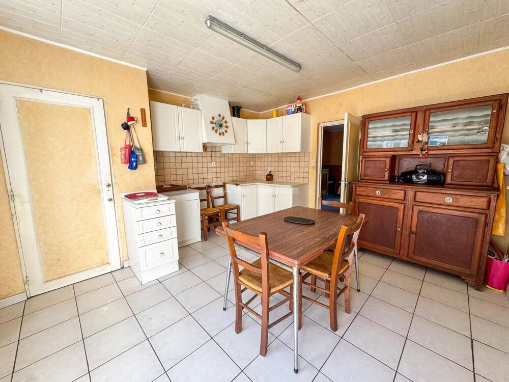 À vendre  Maison à rénover à Bussières-lès-Belmont