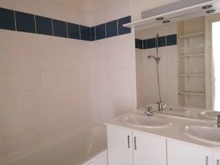  Appartement à louer 3 pièces 60 m²