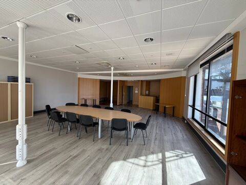   A LOUER Bureaux 337 m2 Centre ville Saint Quentin 