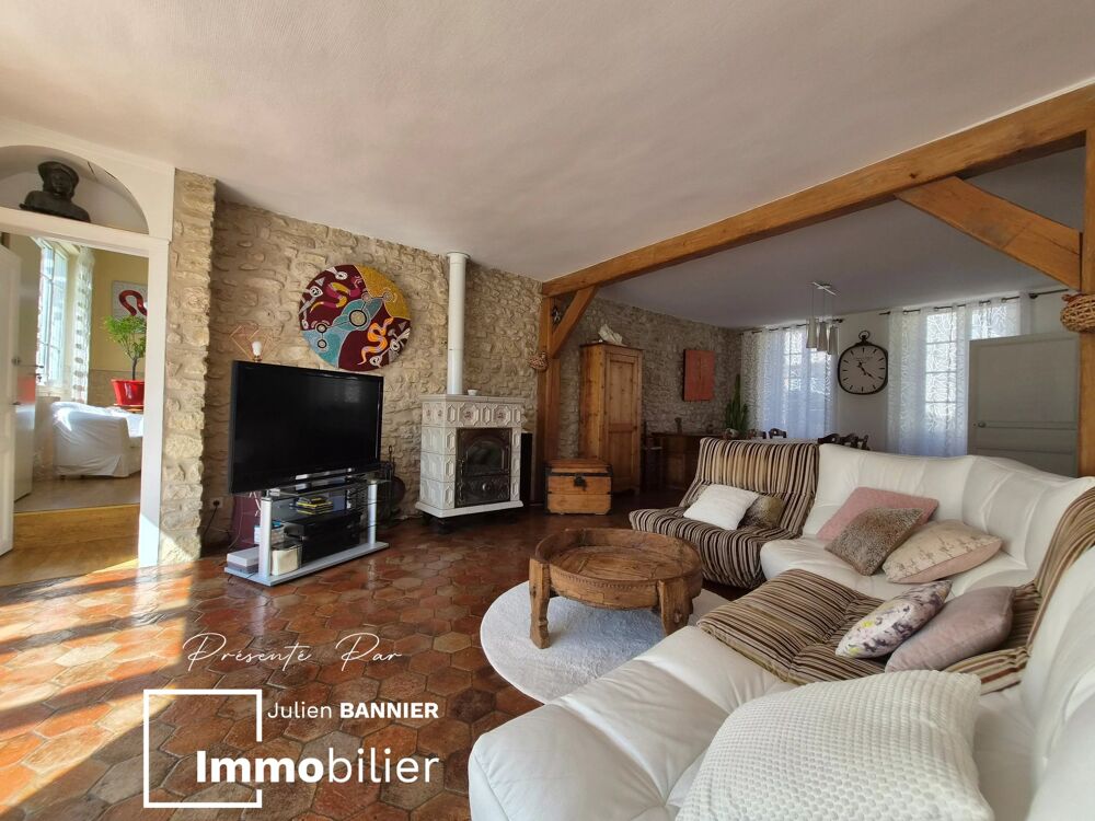 Vente Maison Maule hypercentre – Maison de caractère 250 m², 6 chambres, jard Maule