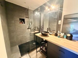 Appartement à louer 2 pièces 56 m²