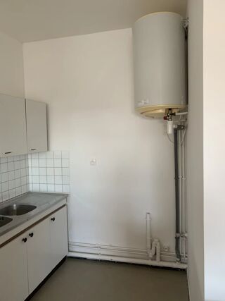  Appartement à louer 2 pièces 33 m²