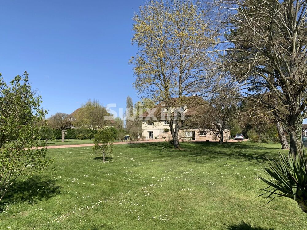 GRANDE MAISON FAMILIALE ENTIEREMENT RENOVEE