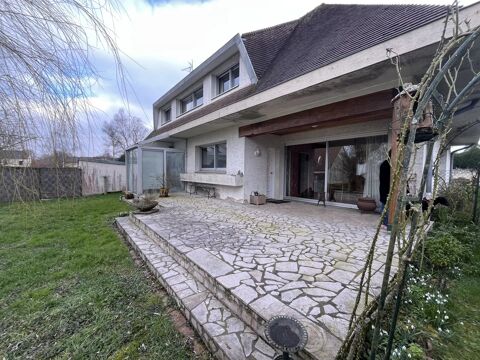   MAISON 5 pi�ces BRUYERES ET MONTBERAULT Maison - 5 pi�ce(s) - 163 m�