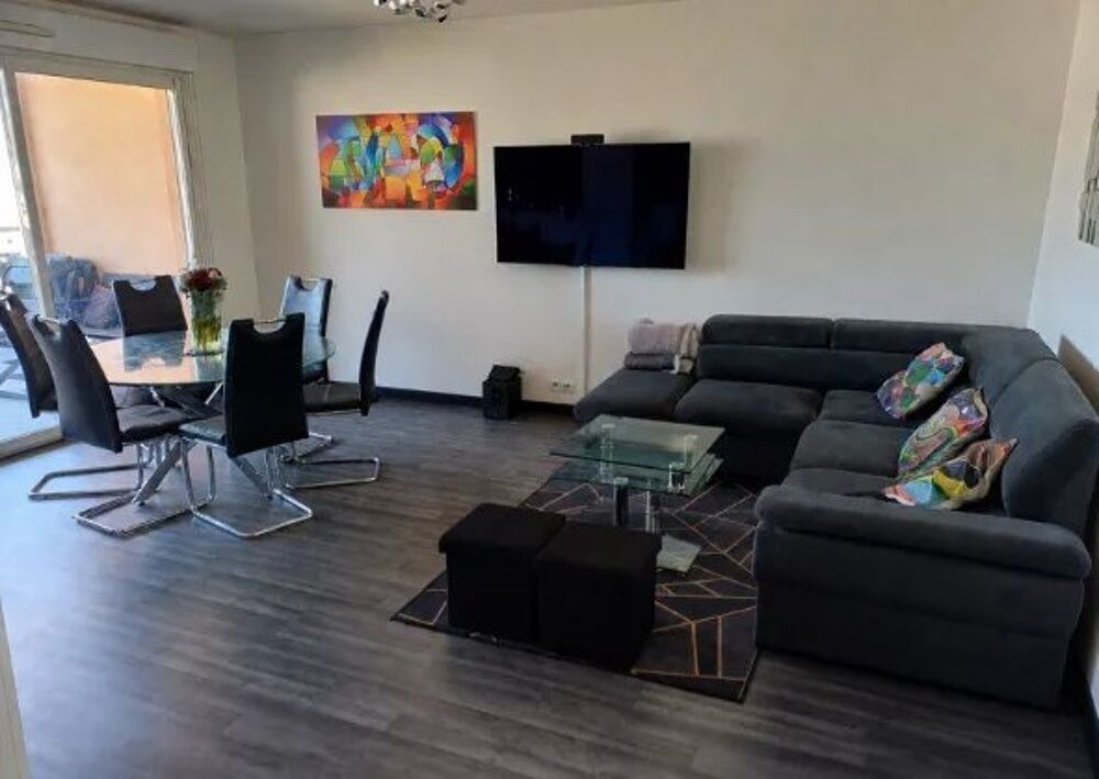Location Appartement Deux pièces de 54m² avec cave, garage et piscine Nice