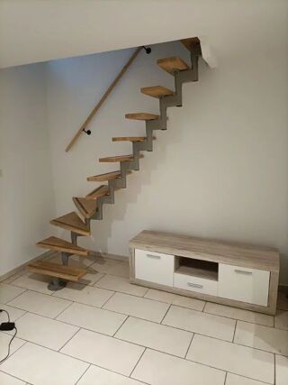  Appartement à louer 4 pièces 75 m²