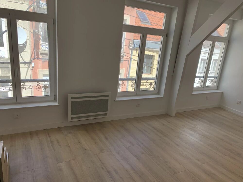 Appartement duplex 1ch, rénové, centre-ville