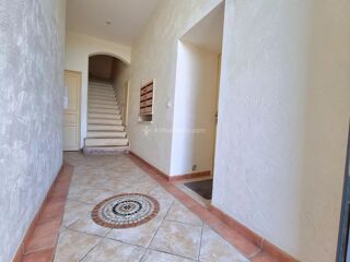  Immeuble  vendre 15 + pices 434 m