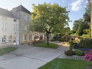  Maison  vendre 8 pices 180 m