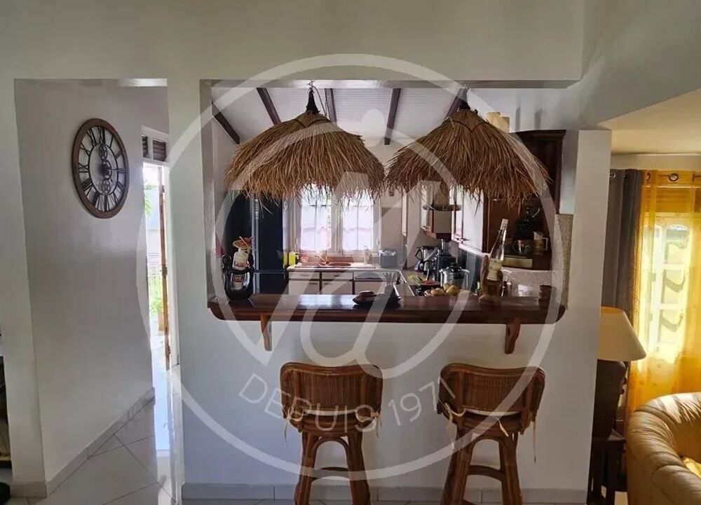 Vente Maison A VENDRE 680 000 euros -VILLA T6 - BAIE MAHAULT- VUE MER Baie-mahault