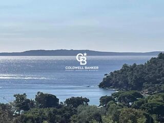  Immeuble � vendre 717 m�