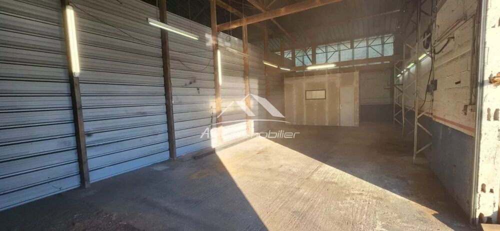   Local professionnel , Entrepôt Bagard 87 m² 