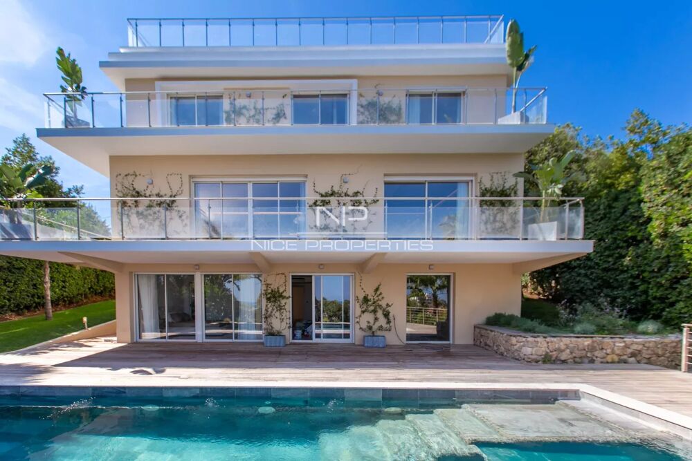 Vente Villa Cap d'Antibes, splendide villa moderne rénovée avec piscine et s Antibes