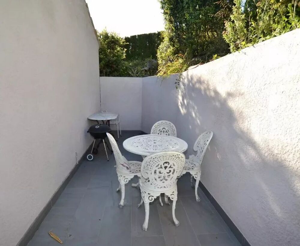 Location Appartement Studio de 22m² avec terrasse privative et parking Biot