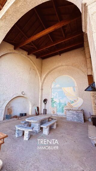  Maison � vendre 8 pi�ces 229 m�