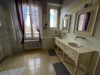  Maison � vendre 10 pi�ces 323 m�