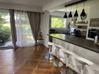  Maison  vendre 5 pices 193 m