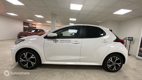 Yaris 116h Design 5p MY25 2026 occasion 69200 V&eacute;nissieux