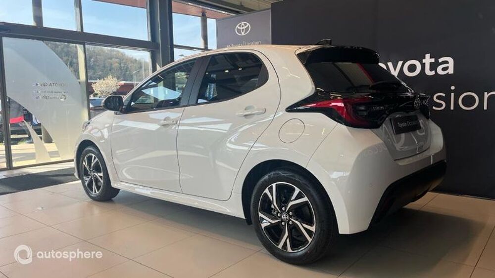 Yaris 116h Design 5p MY25 2026 occasion 69700 Givors