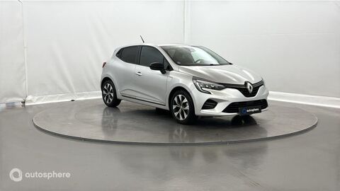 Clio 1.6 E-Tech 145ch full hybrid Evolution : Gris Platine 2023 occasion 59160 Lomme