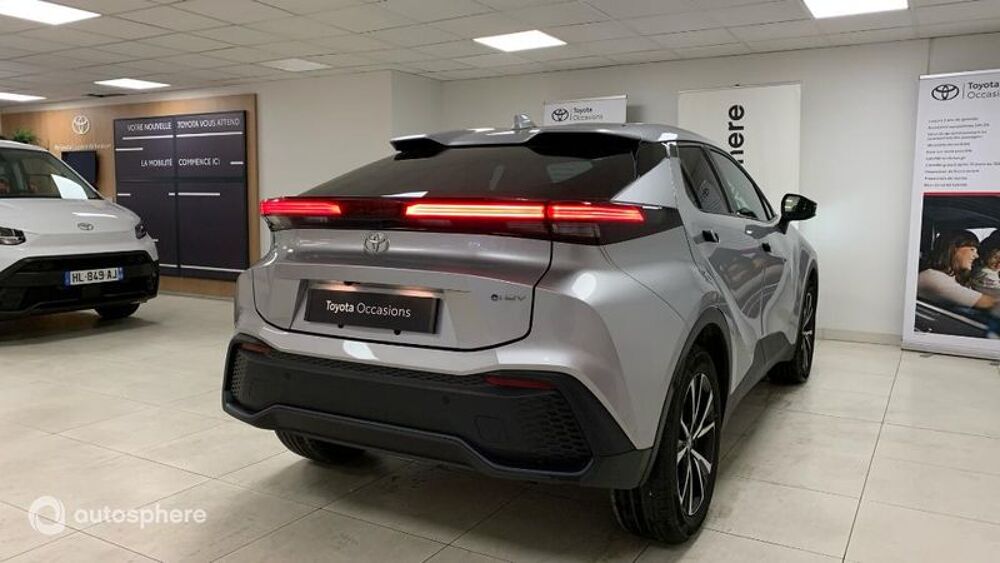 C-HR 2.0 Hybride 200ch Design NG23 2025 occasion 69200 V&eacute;nissieux