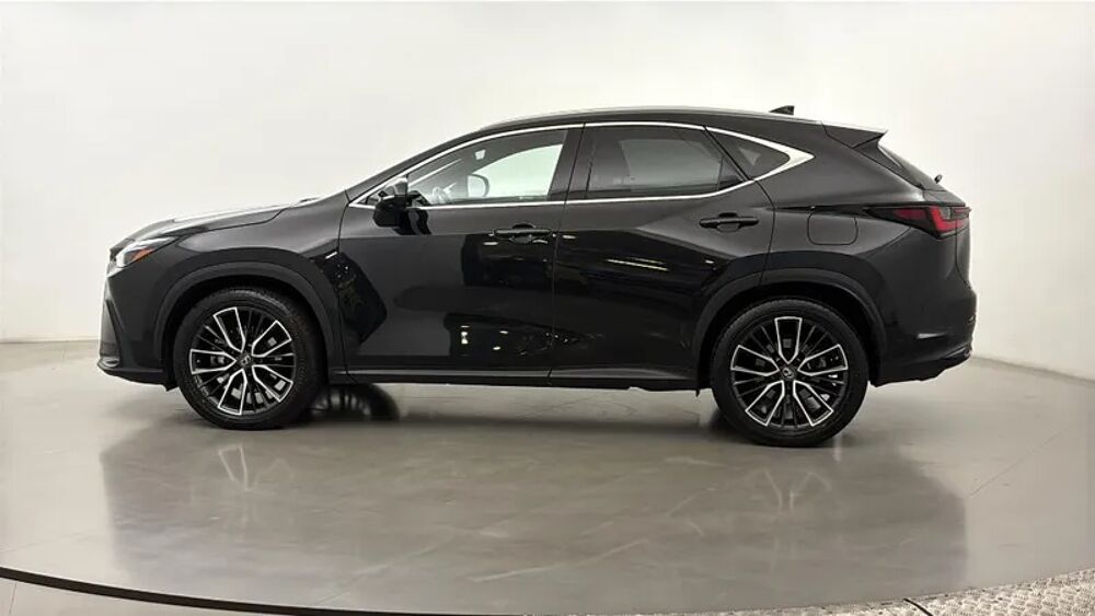 NX 450h+ Executive 4WD 2022 occasion 78240 CHAMBOURCY