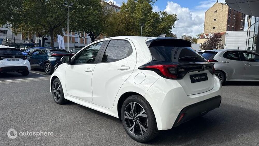 Yaris 116h Design 5p MY25 2026 occasion 92000 Nanterre