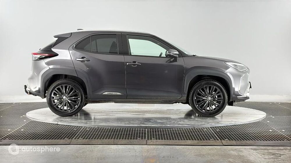 Yaris Cross 116h Collection AWD-i MY22 2022 occasion 73230 Saint-Alban-Leysse